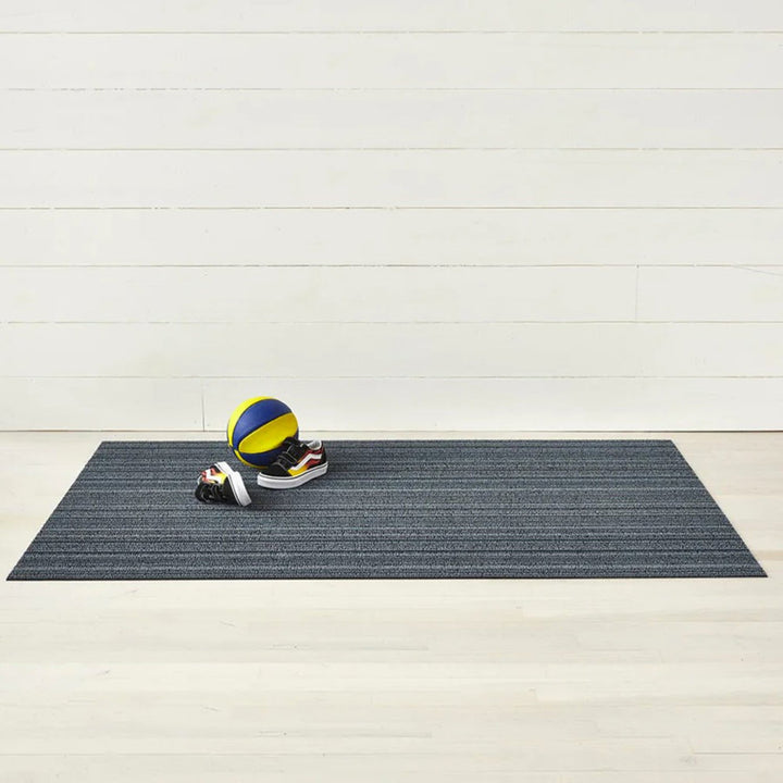 chilewich | big mat 91x152cm (36x60") | skinny stripe blue