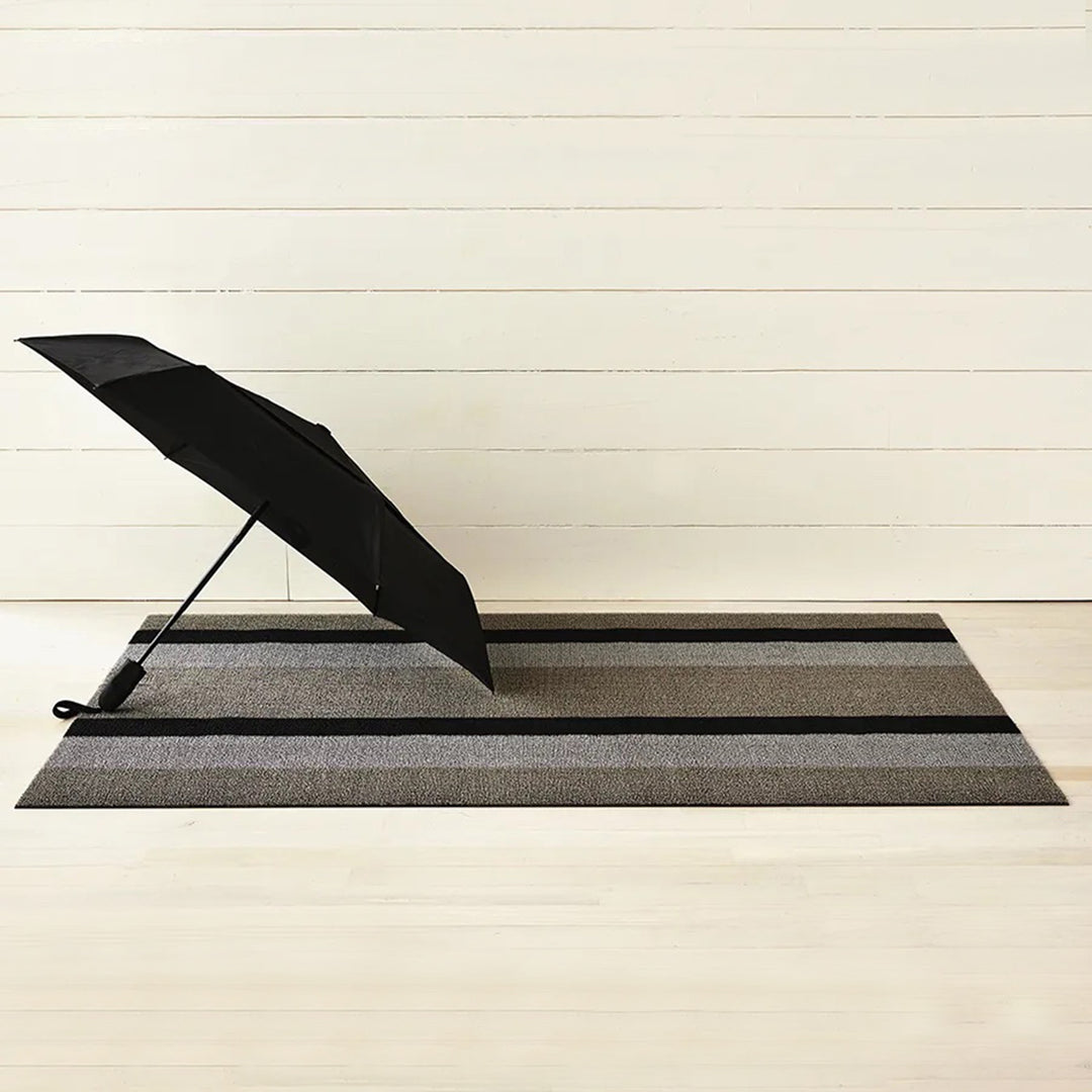 chilewich | big mat 91x152cm (36x60") | bold stripe silver + black
