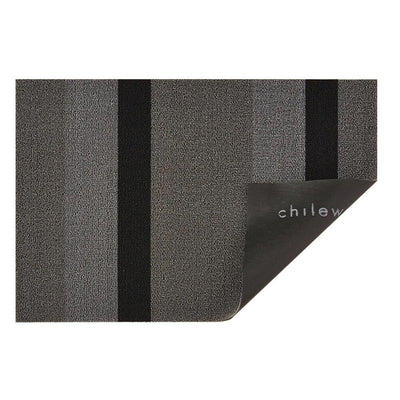 chilewich | large doormat 61x91cm (24x36") | bold stripe silver + black