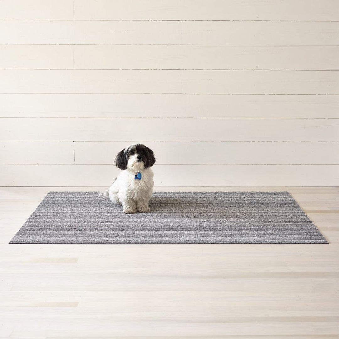 chilewich | big mat 91x152cm (36x60") | skinny stripe shadow