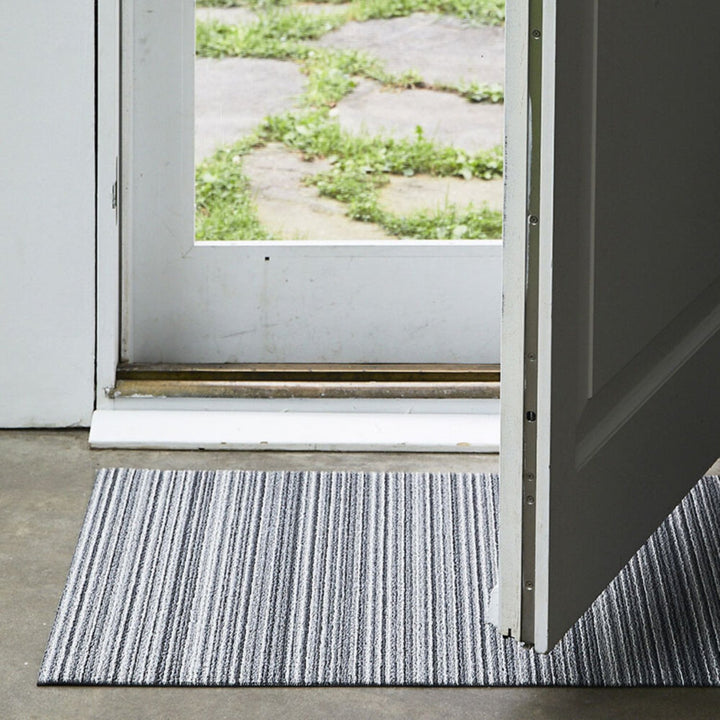 chilewich | large doormat 61x91cm (24x36") | skinny stripe shadow