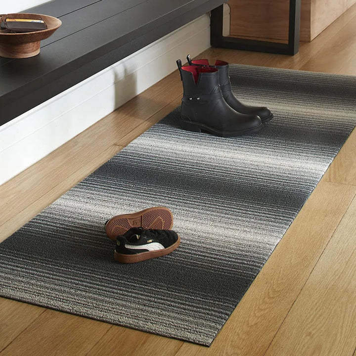 chilewich | runner mat 61x183cm (24x72") | fade stripe stone