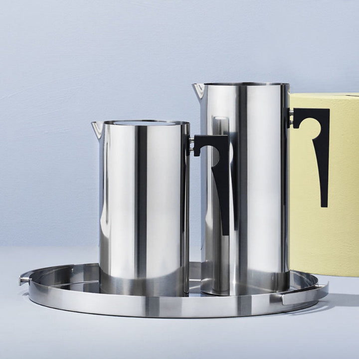 stelton | arne jacobsen cylinda line | jug with ice lip