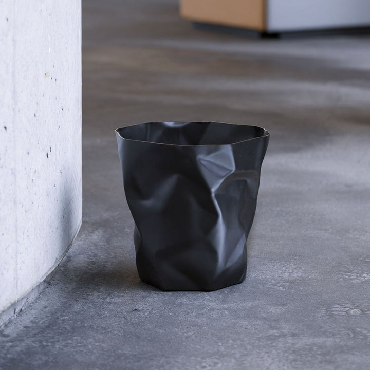 essey | bin bin | large black