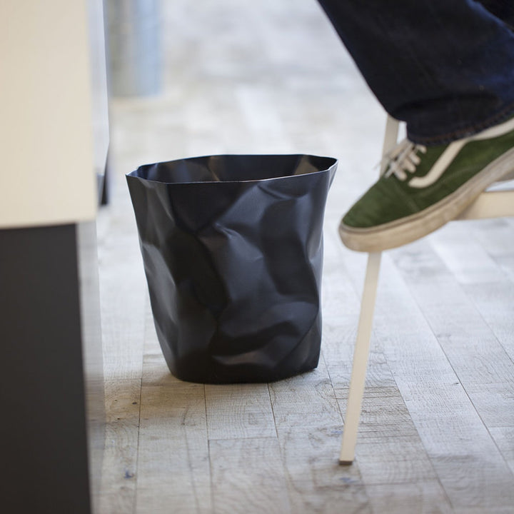 essey | bin bin | large black