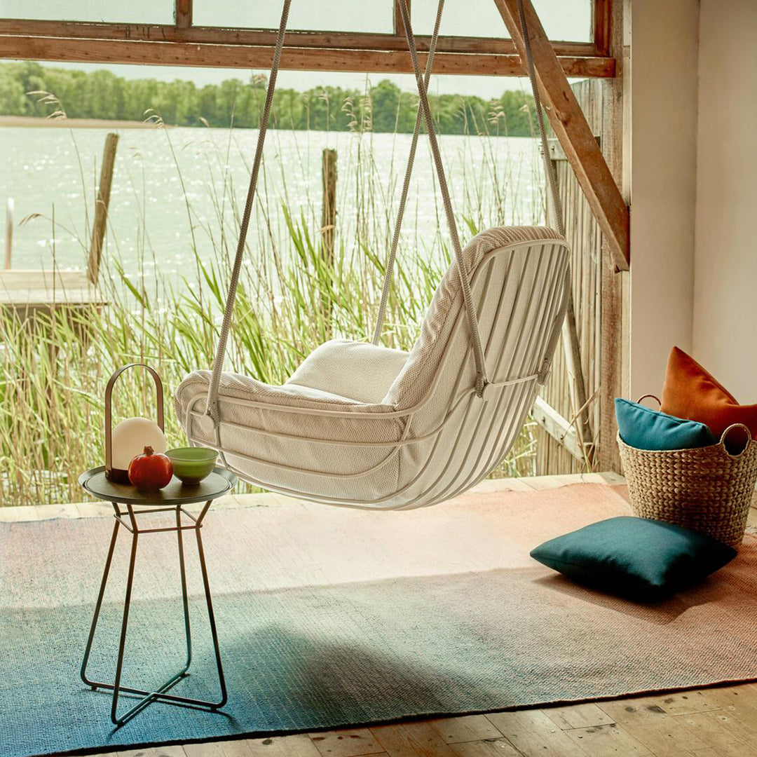 freifrau | leyasol outdoor coffee table | small | traffic white