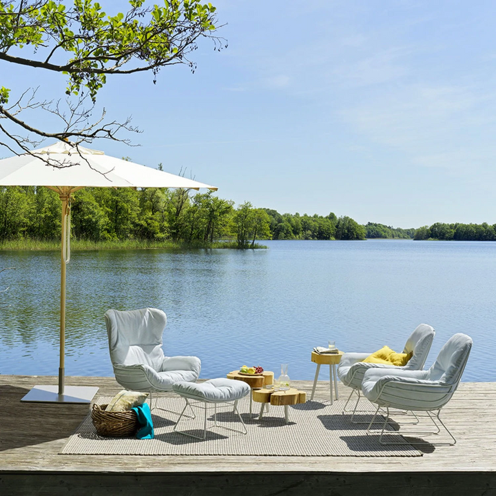 freifrau | leyasol outdoor lounge chair | lopi beldi + traffic white frame