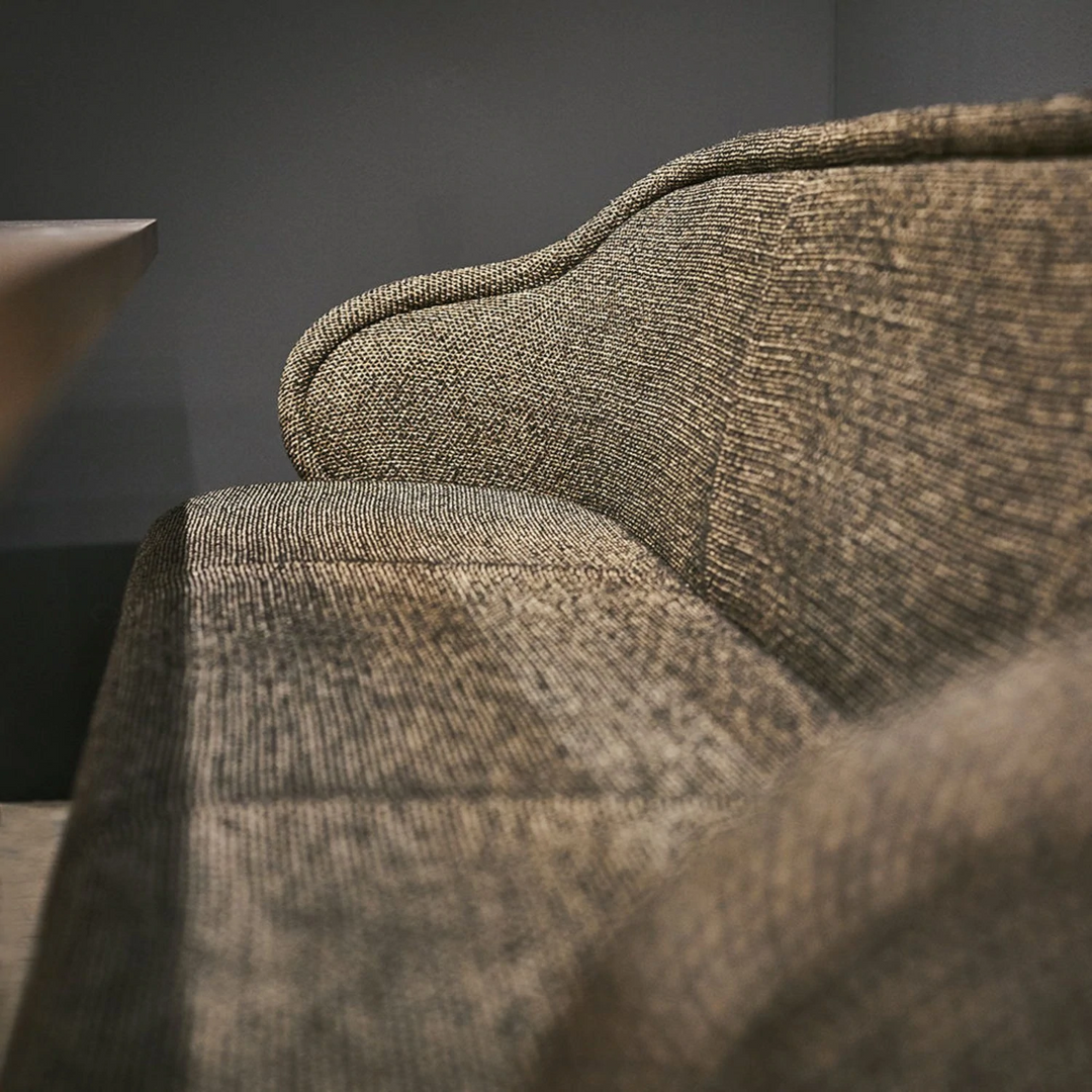 freifrau | ona curve bench 140cm | steel frame | safire 0001 - EX DISPLAY