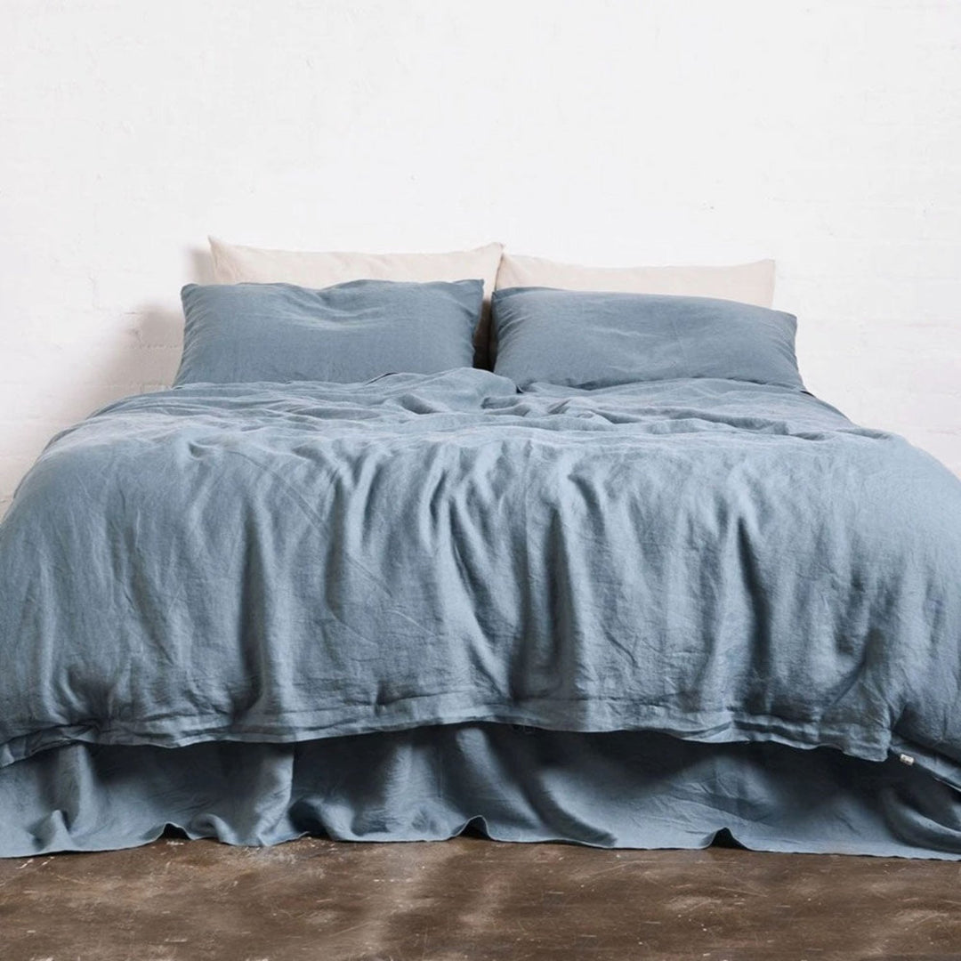 in bed | linen duvet cover | queen | lake blue - LC
