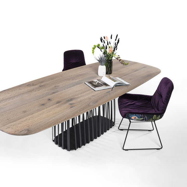 janua | bc 07 basket table boat shape | smoked oak + black base 220x110cm