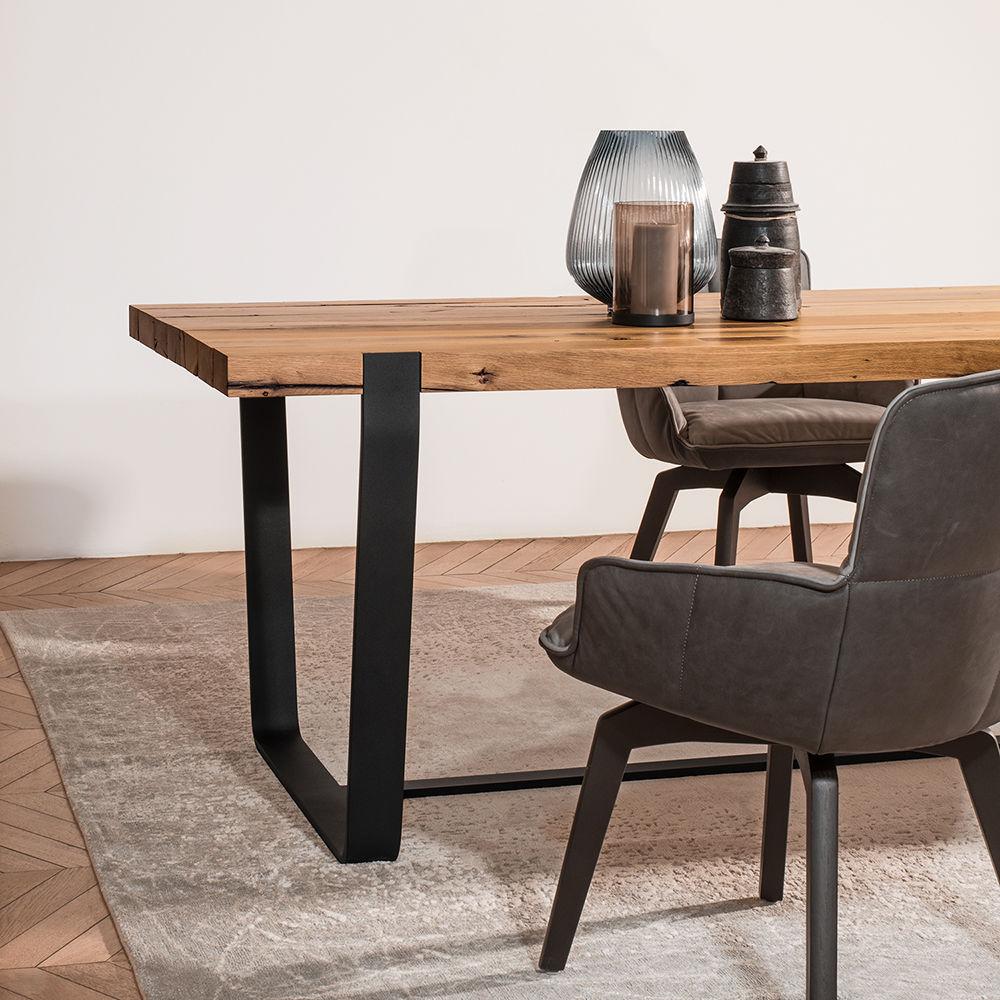 janua | bb 11 clamp dining table | oiled vintage oak 300x105cm