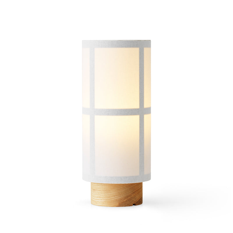 audo copenhagen (menu) | hashira portable table lamp | white - DC