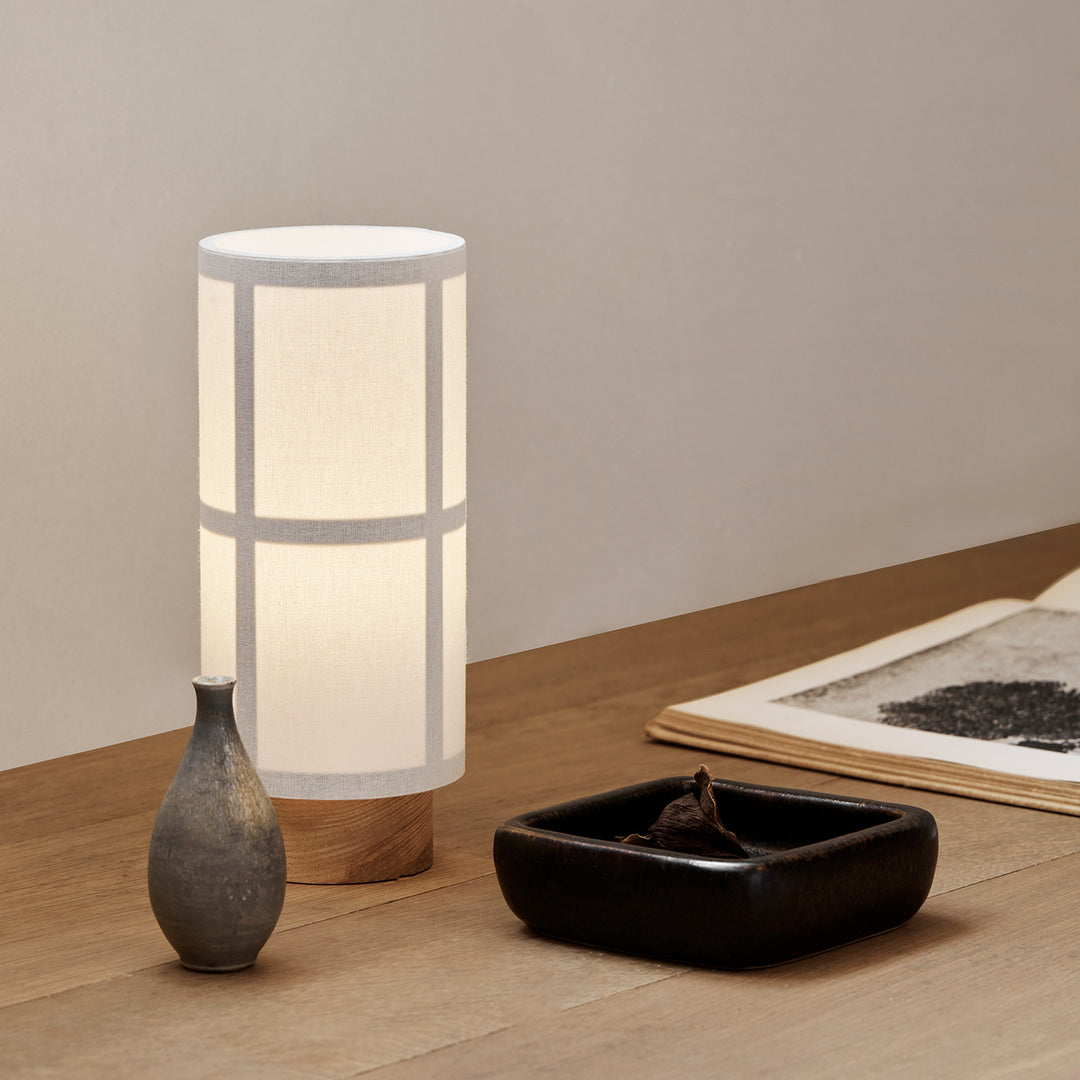 audo copenhagen (menu) | hashira portable table lamp | off white - DC