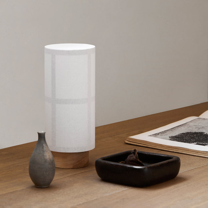 audo copenhagen (menu) | hashira portable table lamp | off white - DC