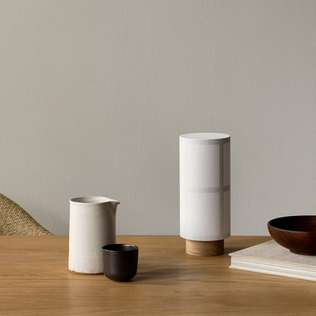 audo copenhagen (menu) | hashira portable table lamp | off white - DC