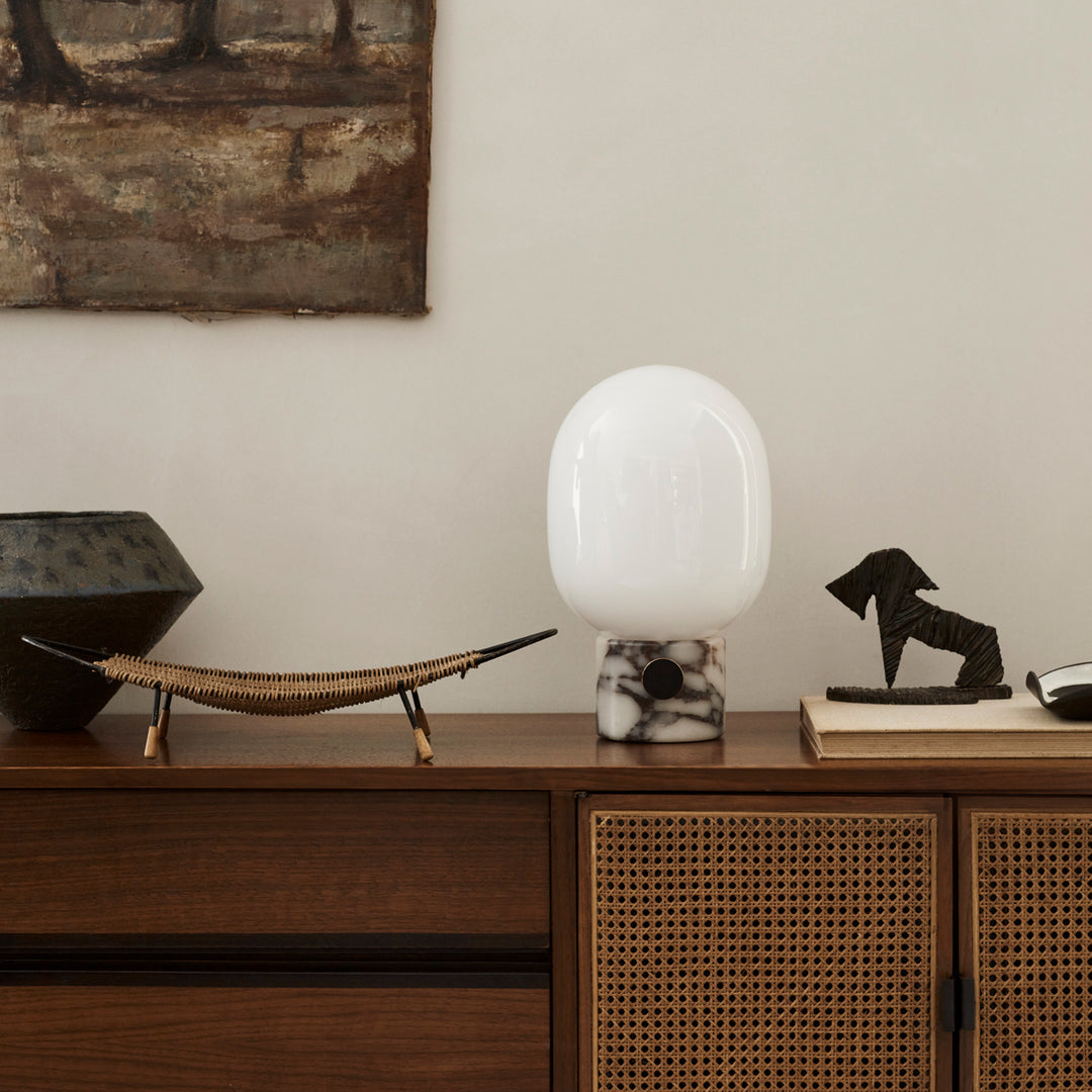 audo copenhagen (menu) | jwda table lamp large | rose calacatta viola marble