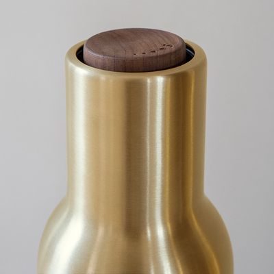 audo copenhagen (menu) | bottle grinder set | brushed brass + walnut lid