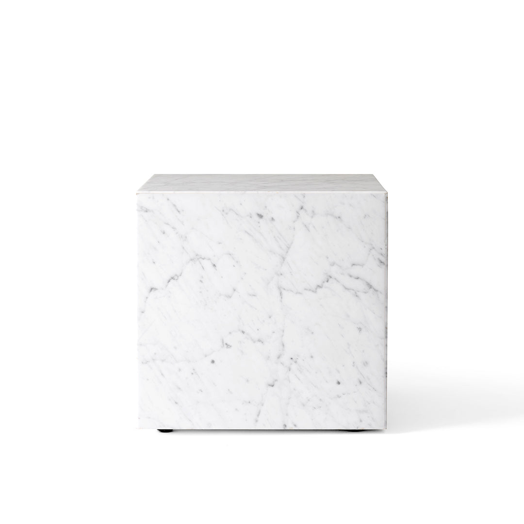 audo copenhagen (menu) | plinth cubic | white carrara marble