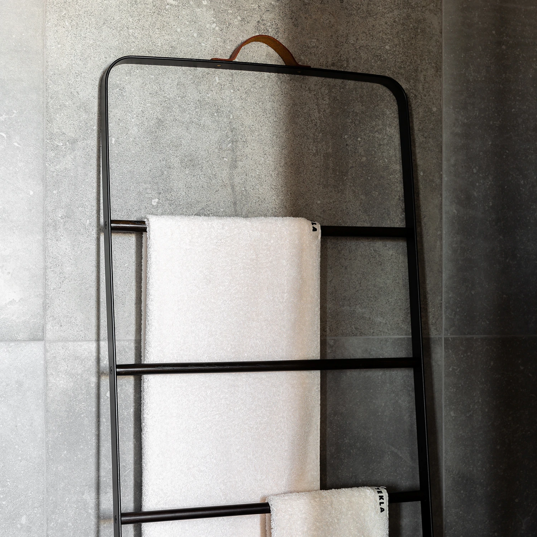 audo copenhagen (menu) | norm towel ladder | black + dark oak
