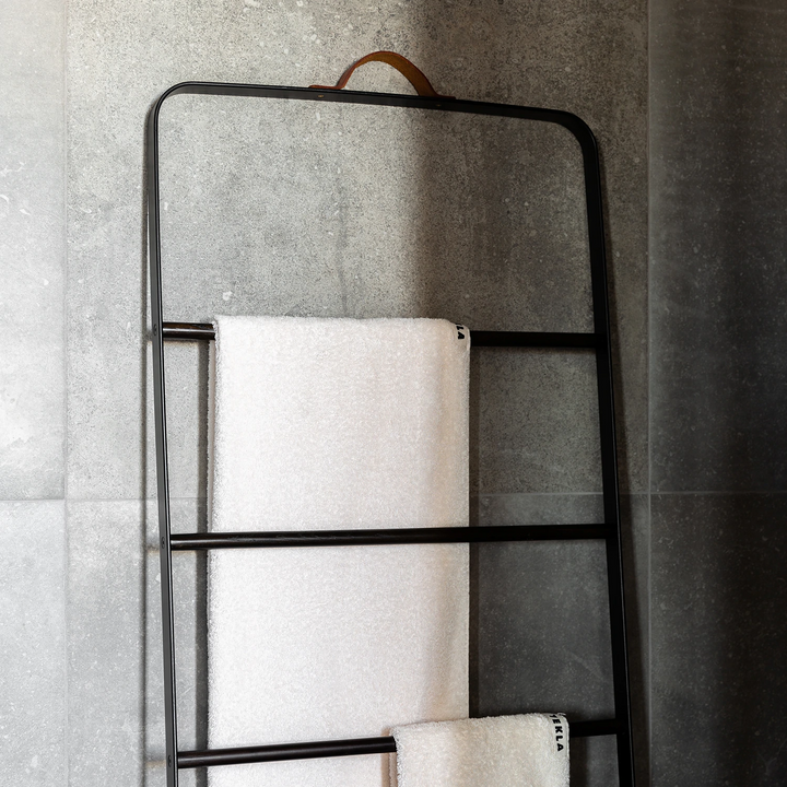 audo copenhagen (menu) | norm towel ladder | black + dark oak