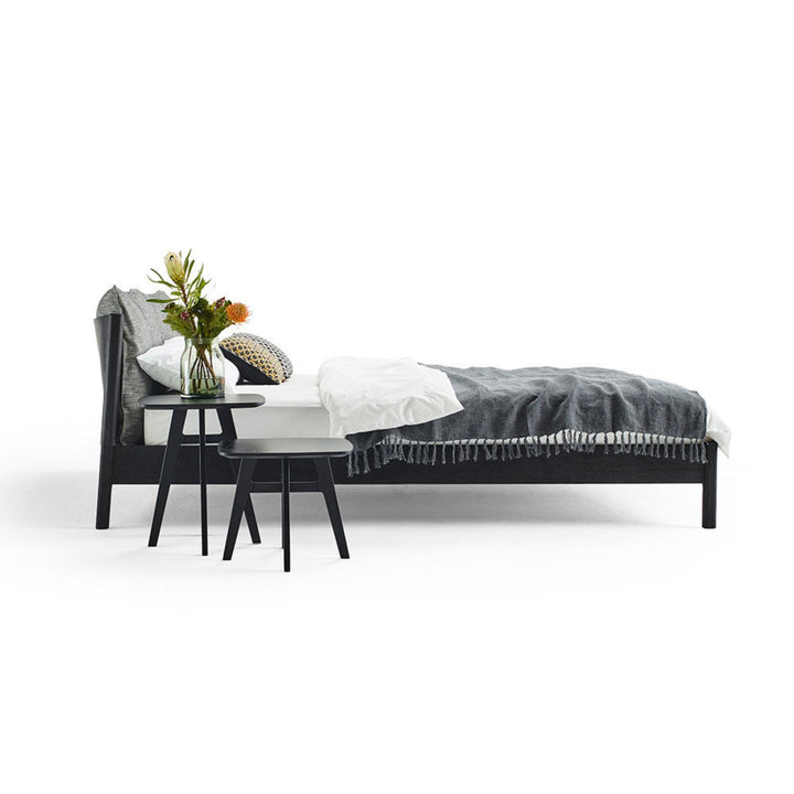 moeller design | LIV king bed | stained oak + black leather