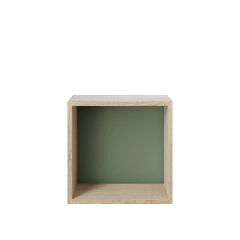 muuto | stacked 2.0 | backboard | oak + dusty green | medium