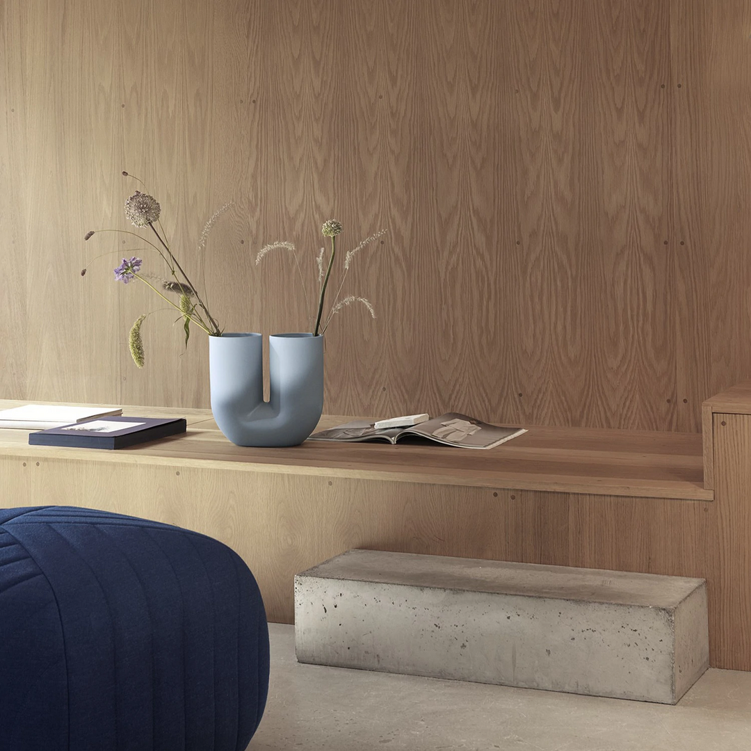 muuto | kink vase | light blue 26cm