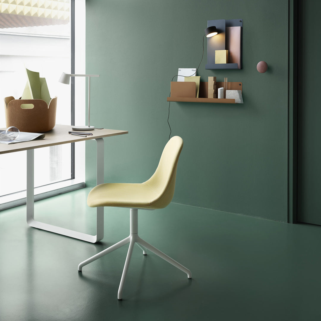 muuto | post wall lamp