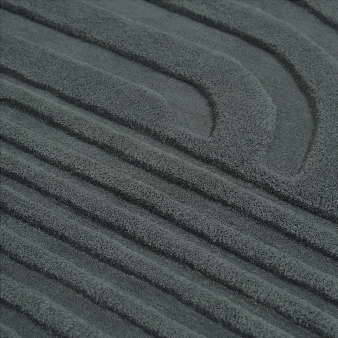 muuto | relevo rug | dark green 170x240cm