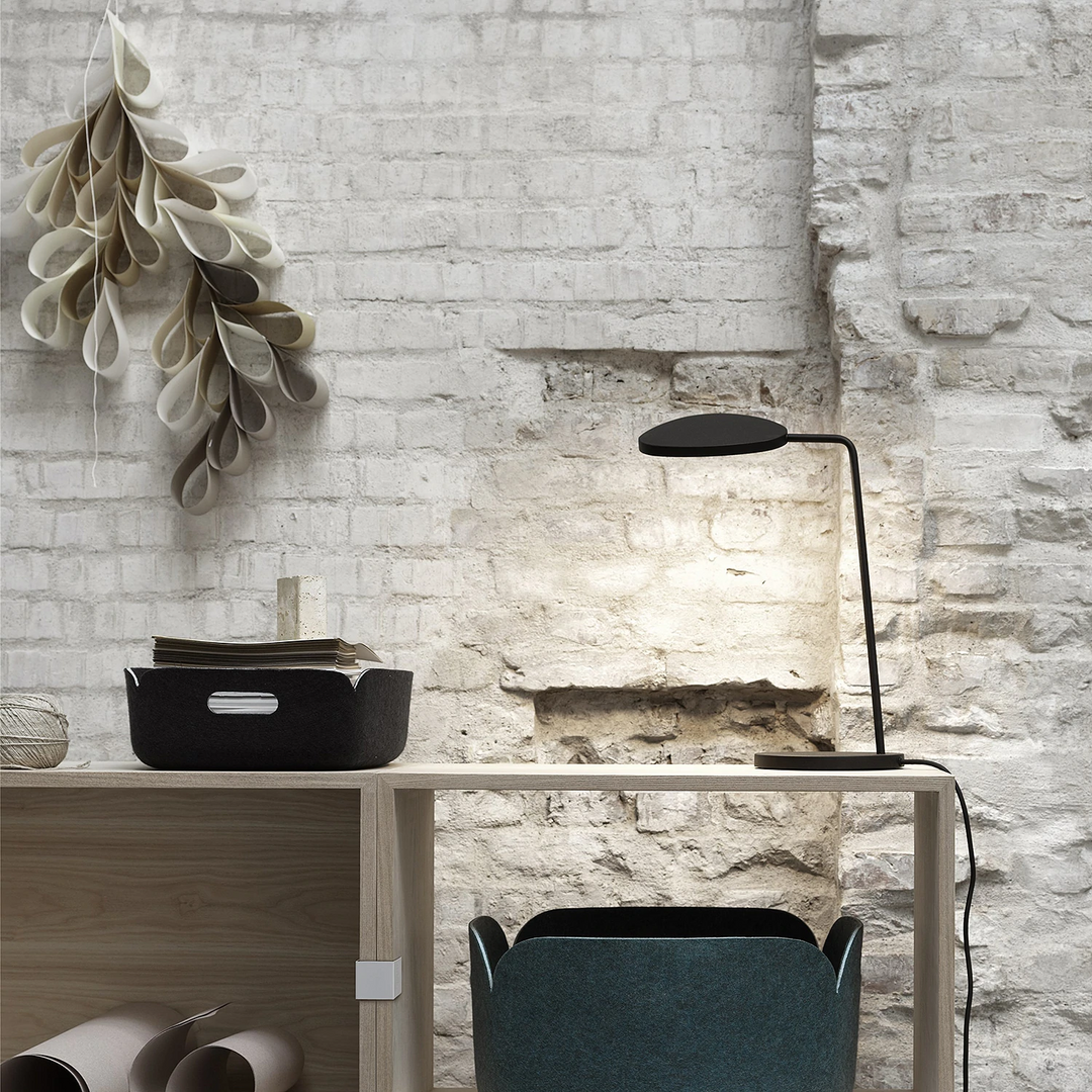 muuto | leaf table lamp | black