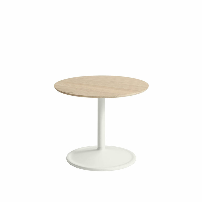muuto | soft side table 48x40cm | solid oak + off white - DC