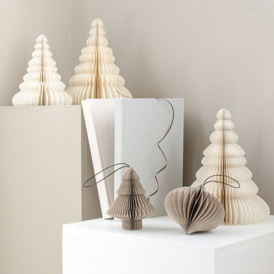 nordic rooms | ornament tree | linen