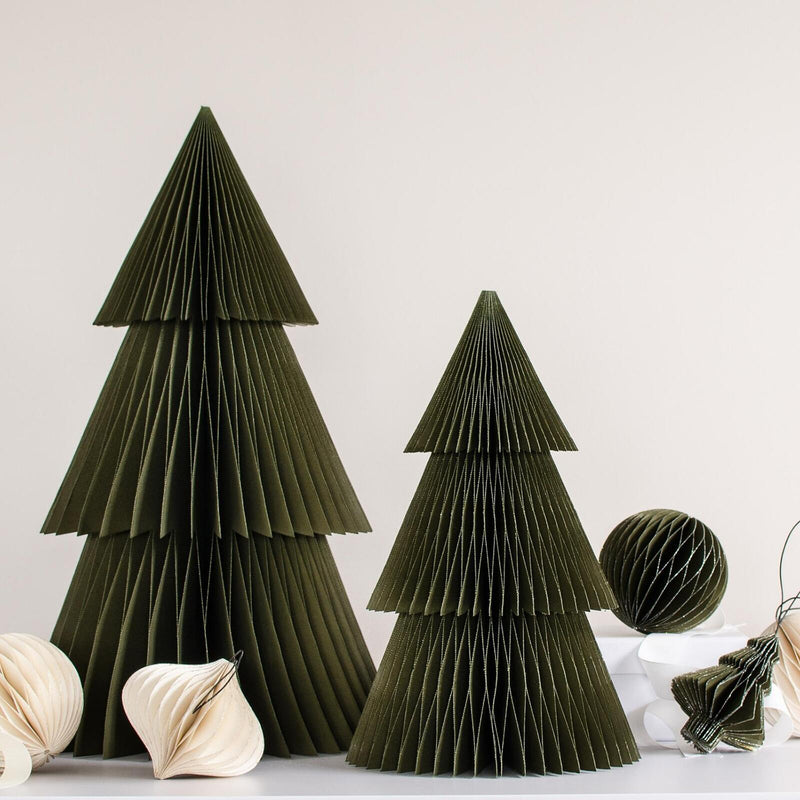 nordic rooms | ornament tree | olive + glitter