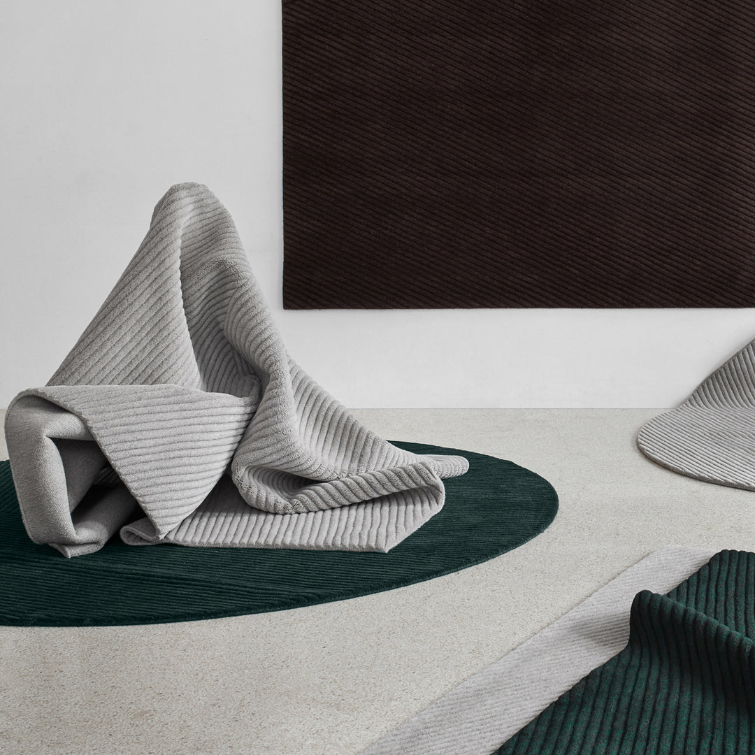 northern | row circular floor rug 270cm | dark green - LC