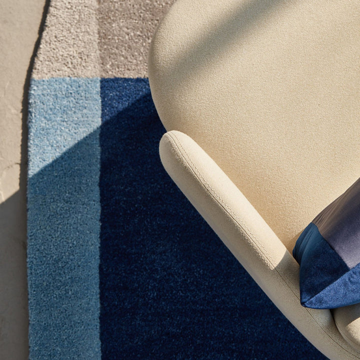 puik | iso hexagon floor rug 200x142cm | blue - LC