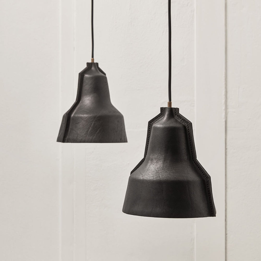puik | lloyd leather pendant lamp | black - LC