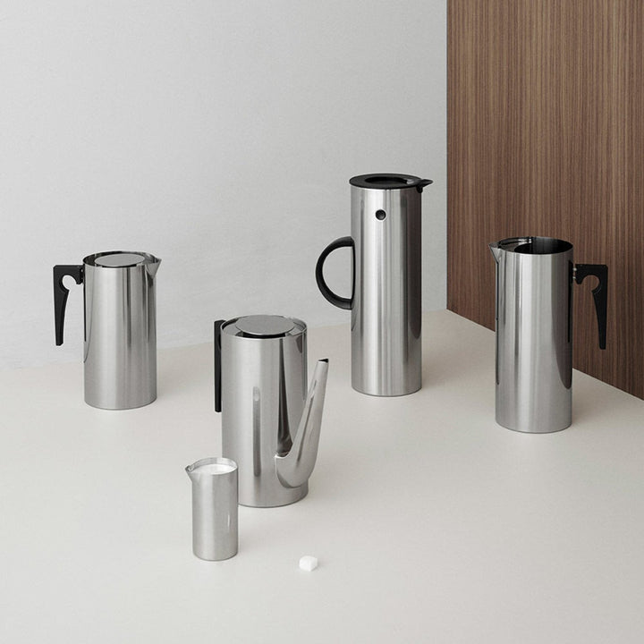 stelton | arne jacobsen cylinda line | jug with ice lip